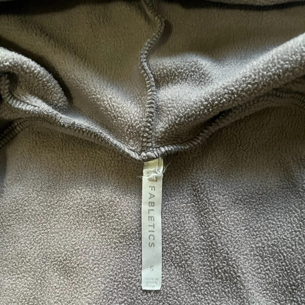 Zip Up Fabletics Jacket - Picture 5 of 6